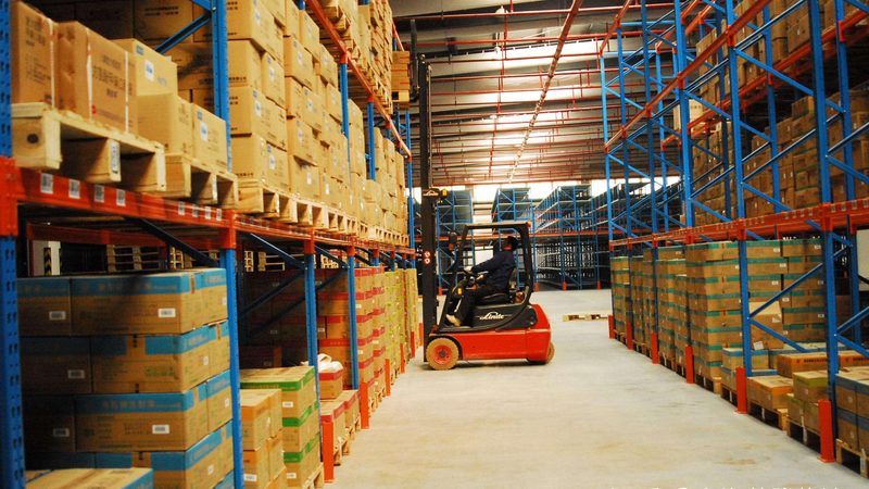 九脚塑料托盘生产流程揭秘：从原料到成品的关键步骤**